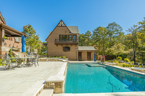 Custom built garage in the River Bend Subdivision. Image number 11