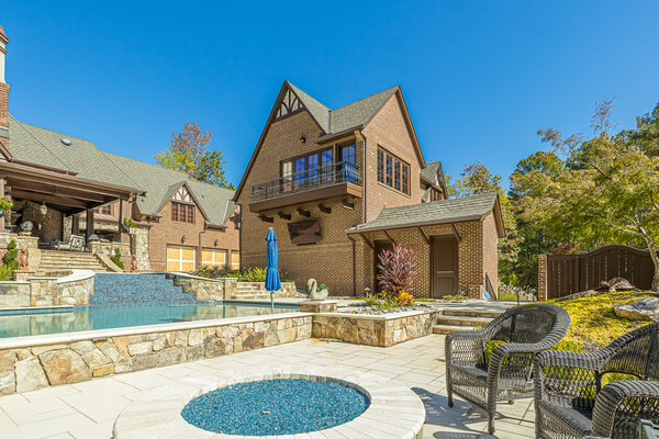 Custom built garage in the River Bend Subdivision. Image number 12