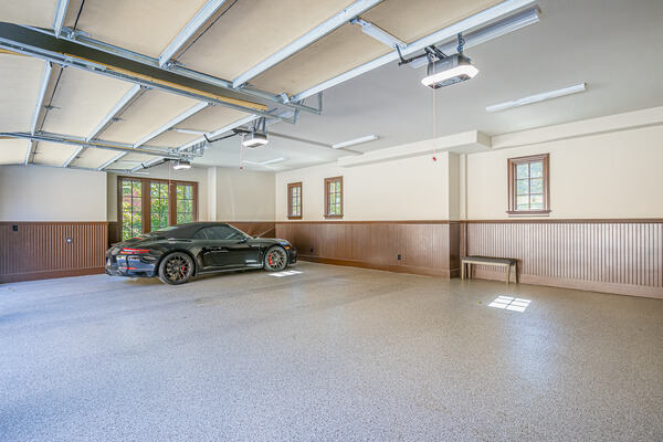 Custom built garage in the River Bend Subdivision. Image number 13