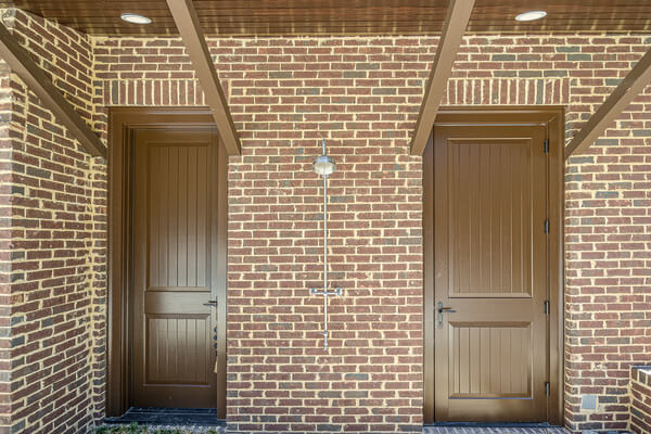 Custom built garage in the River Bend Subdivision. Image number 8